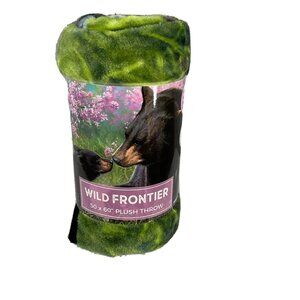 Wild Frontier 50x60 Plush Throw - Bear and Cub